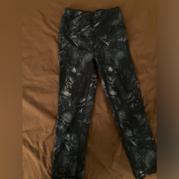 Fitted cropped leggings - Picture 1 of 4